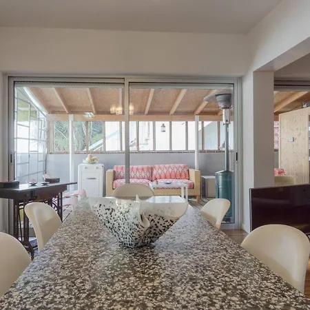 City Center Accomodation For Women - Free Bicycles Holiday home *