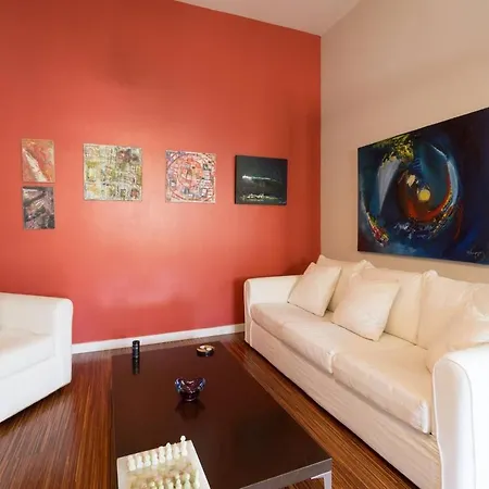 City Center Accomodation For Women - Free Bicycles * Limassol